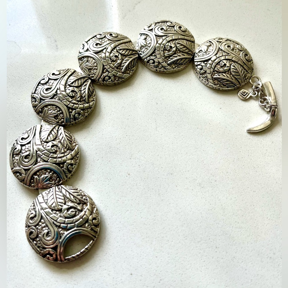 Silpada heavy weight Sterling Silver Scrollwork Toggle Clasp Bracelet fits 7”